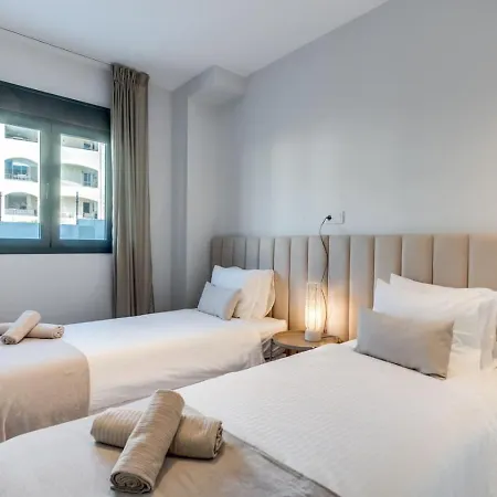 شقة Apartment With Large Private Garden In Estepona - Families And Remote Workers *
