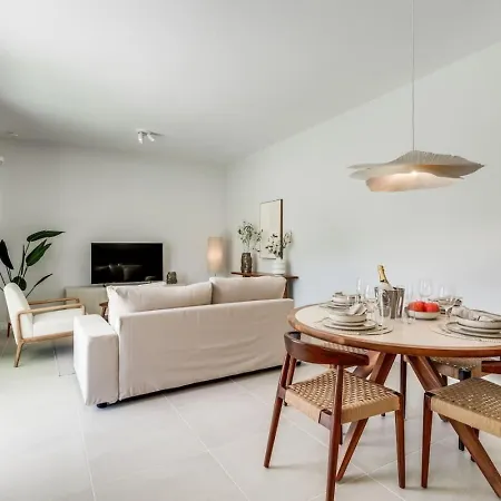 Apartment With Large Private Garden In Estepona - Families And Remote Workers *