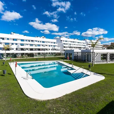 Apartment With Large Private Garden In Estepona - Families And Remote Workers