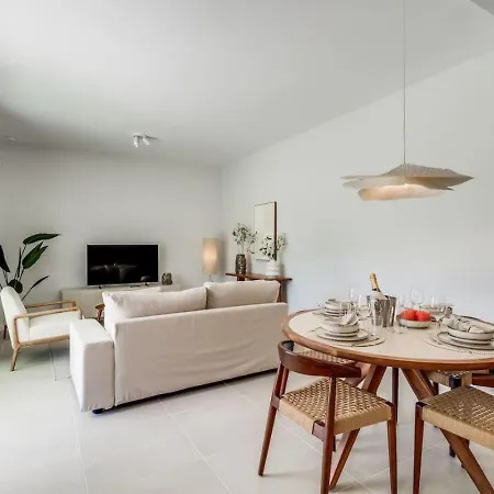 شقة Apartment With Large Private Garden In Estepona - Families And Remote Workers إِستيبونا