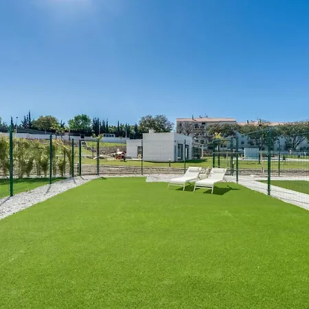 شقة Apartment With Large Private Garden In Estepona - Families And Remote Workers *