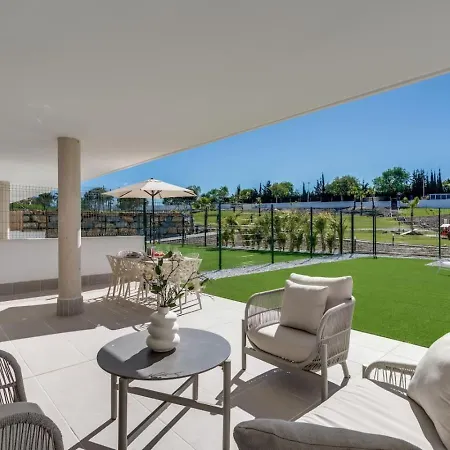 Apartment With Large Private Garden In Estepona - Families And Remote Workers Apartment