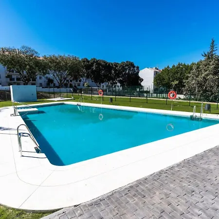 Apartment With Large Private Garden In Estepona - Families And Remote Workers 公寓 *